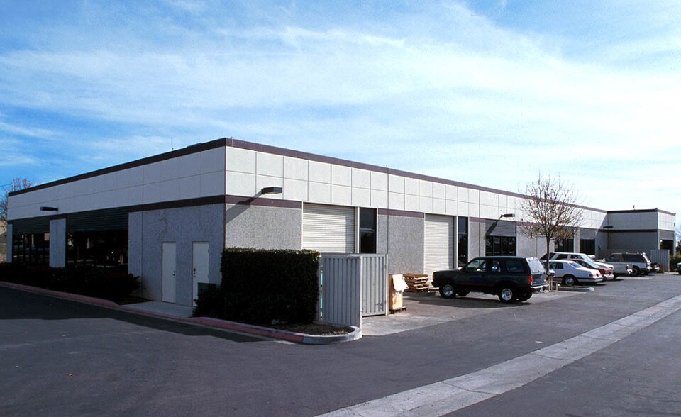 More Photos Of 4531 Market St, Ventura Manufacturing For Lease