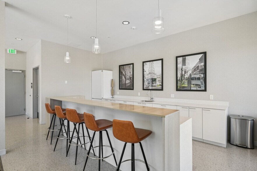 More Photos Of 1010 11th St, Sacramento Apartments For Lease