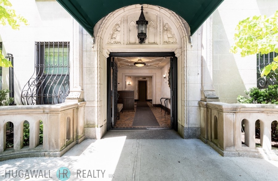 More Photos Of 9 Prospect Park W, Brooklyn Apartments For Sale