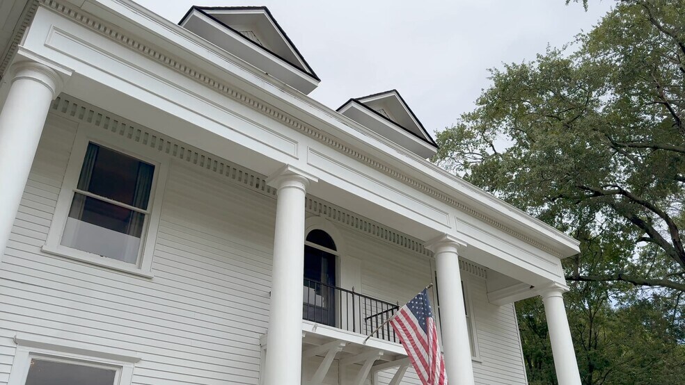 Primary Photo Of 207 Westminster Hwy, Westminster Specialty For Sale