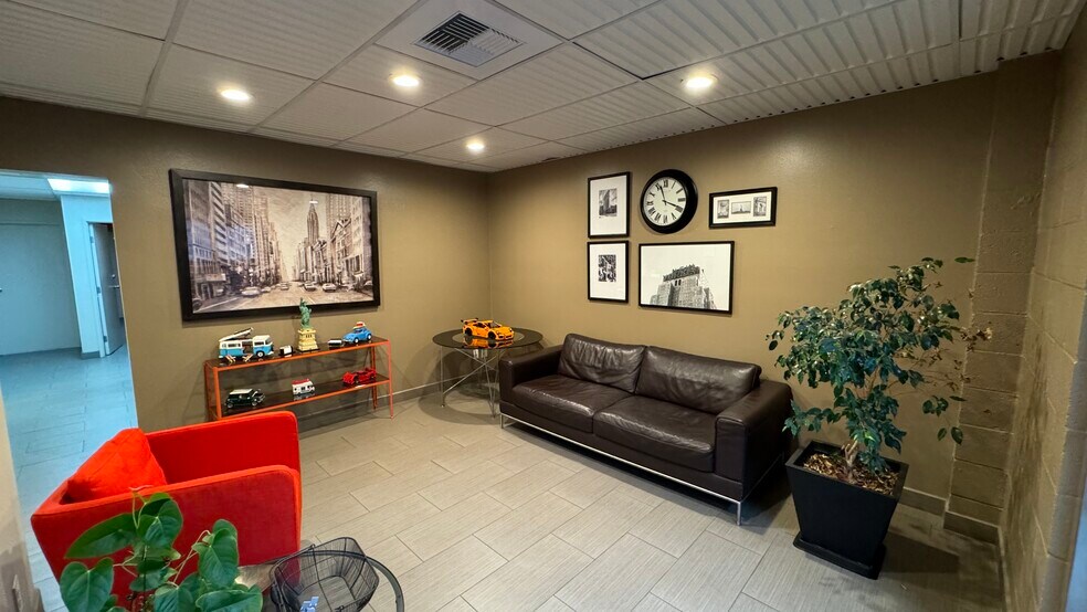 More Photos Of 109 Spring St, Claremont Office Residential For Lease