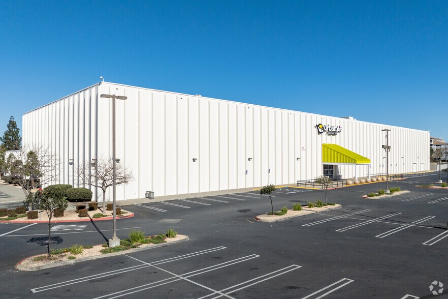 More Photos Of 1695 Willow Pass Rd, Concord Freestanding For Lease