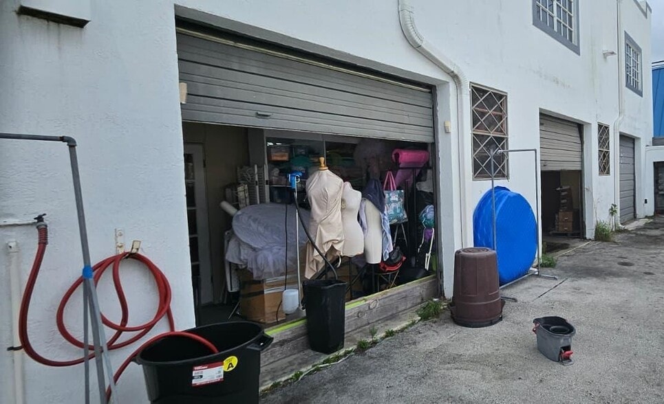 More Photos Of 7345 SW 41st St, Miami Warehouse For Sale