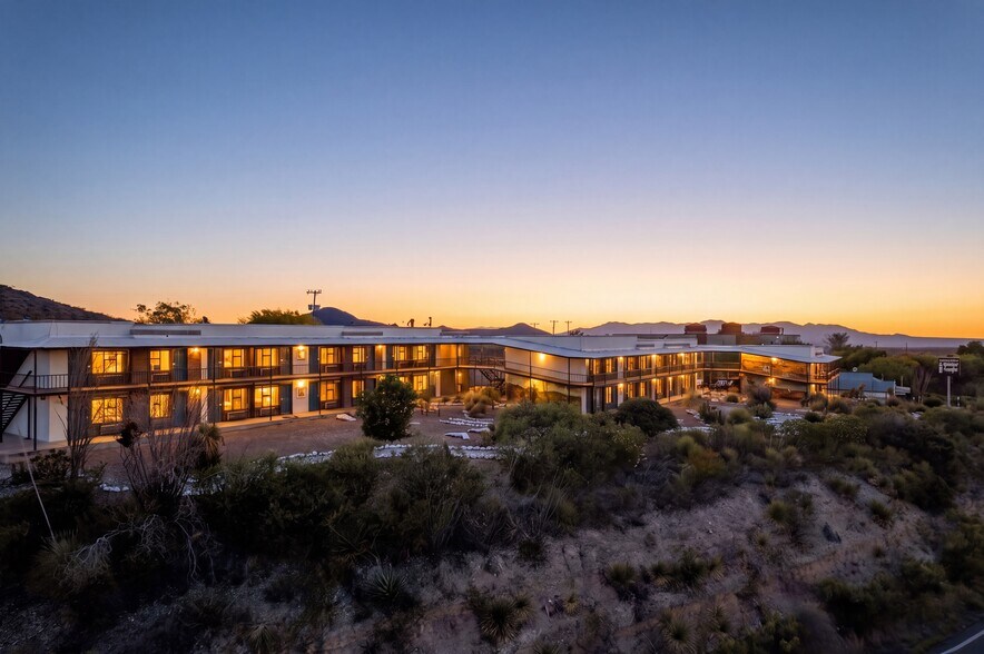 More Photos Of 781 AZ-80, Tombstone Hotel For Lease