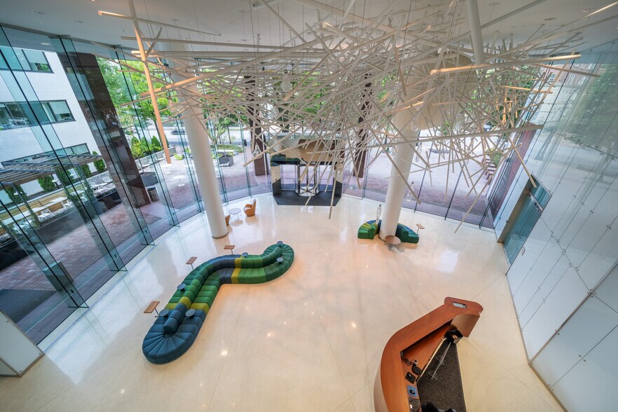 More Photos Of 1360 Peachtree St NE, Atlanta Unknown For Lease