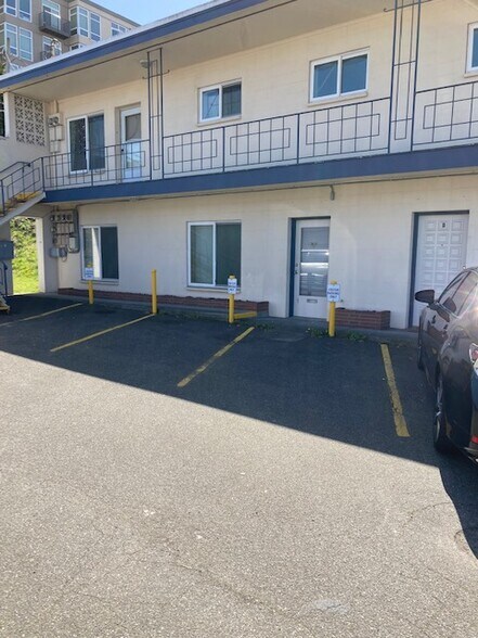 Primary Photo Of 3105 Hoyt Ave, Everett Office For Sale