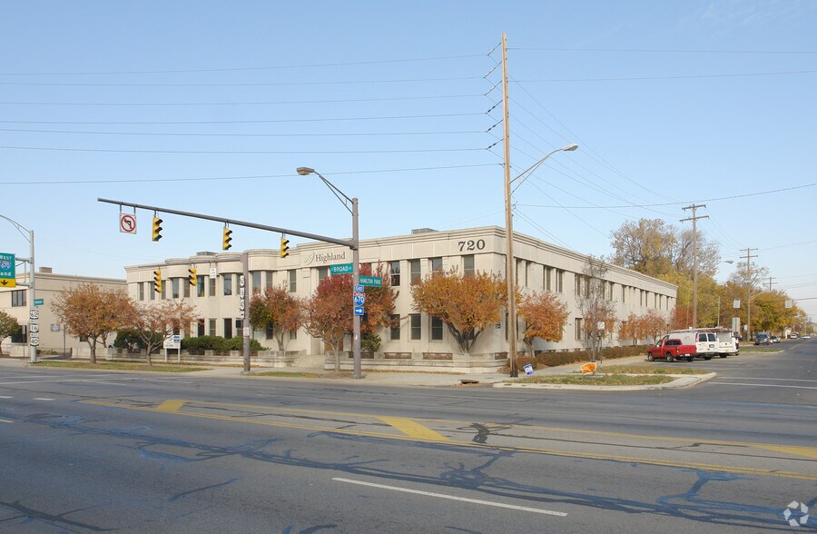 Primary Photo Of 720 E Broad St, Columbus Office For Sale