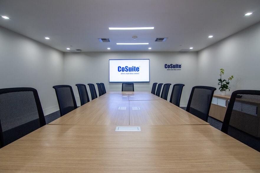 More Photos Of 800 Brickell Ave, Miami Office Residential For Lease