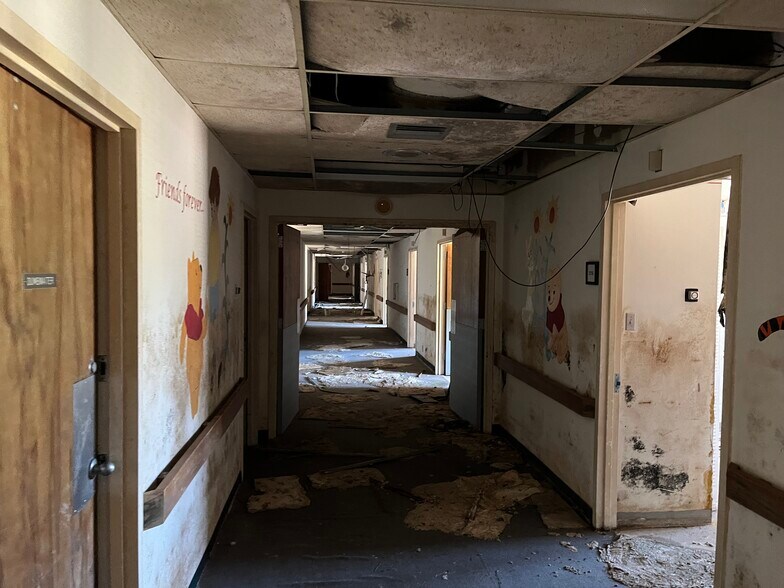 More Photos Of 407 E Ash St, Perry Medical For Sale