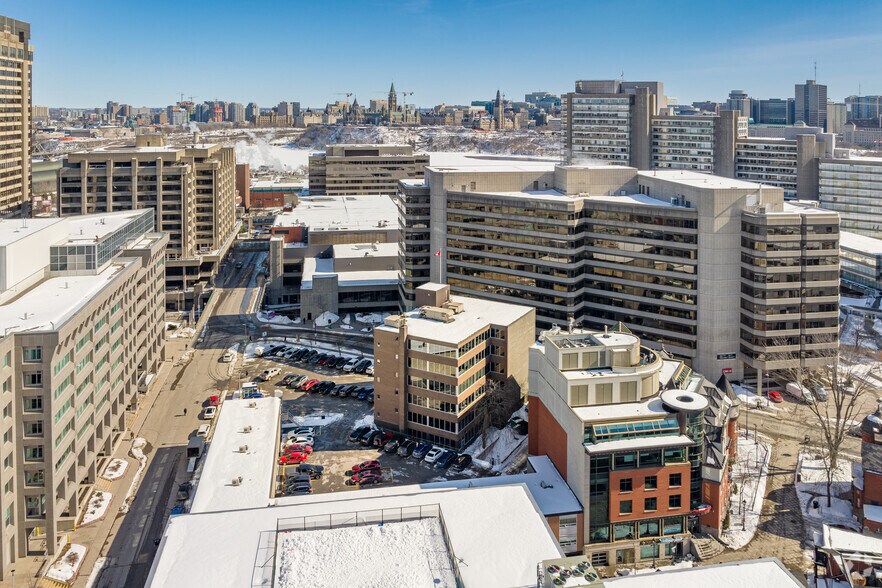 More Photos Of 191 Prom Du Portage, Gatineau Office For Lease