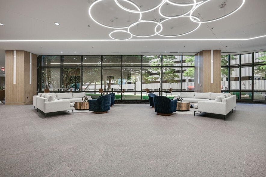 More Photos Of 2777 N Stemmons Fwy, Dallas Office For Lease