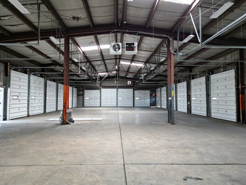 More Photos Of 622 Old Reading Pike, Stowe Truck Terminal For Lease