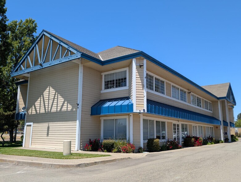 More Photos Of 2236 Mariner Square Dr, Alameda Office Residential For Sale