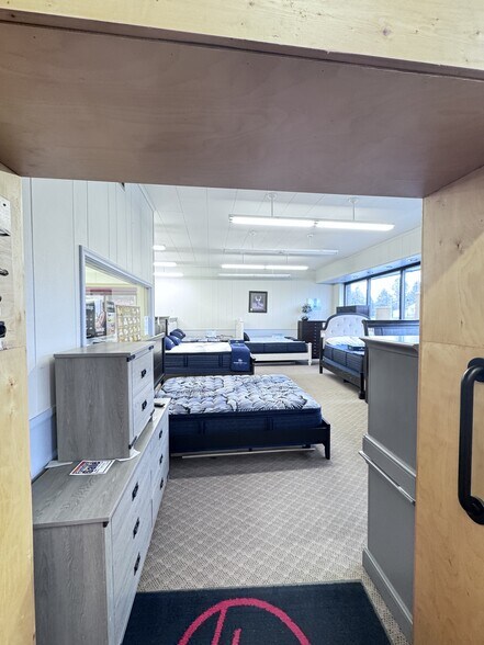 More Photos Of 213 S Rail St W, Shoshone Storefront For Sale