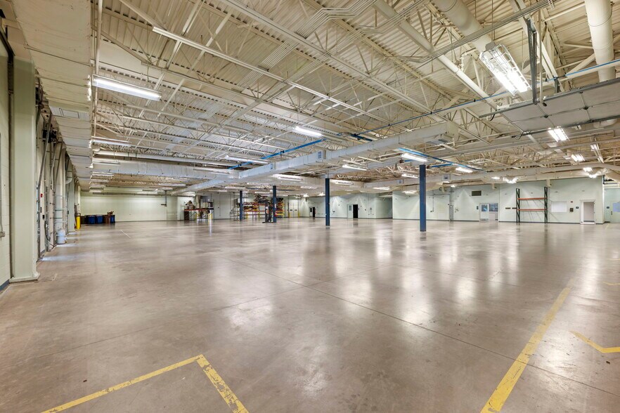 More Photos Of 801 N 2nd St, Berthoud Distribution For Lease