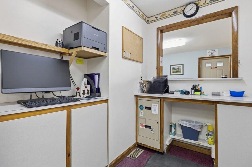 More Photos Of 5962 New York 812, Ogdensburg Medical For Sale