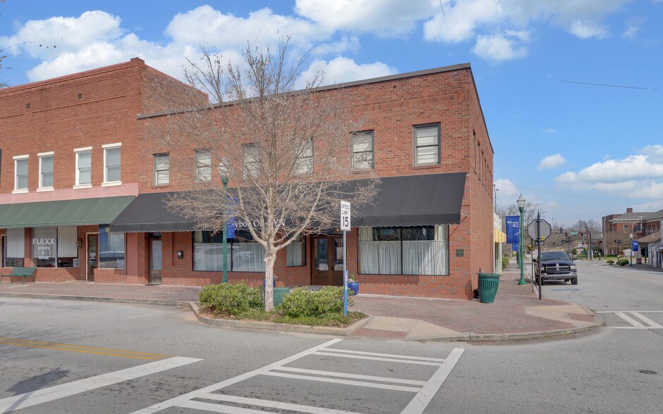 Primary Photo Of 79 Doyle St, Toccoa Office For Sale
