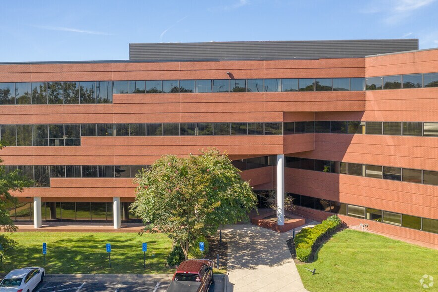 More Photos Of 3702 Pender Dr, Fairfax Medical For Sale