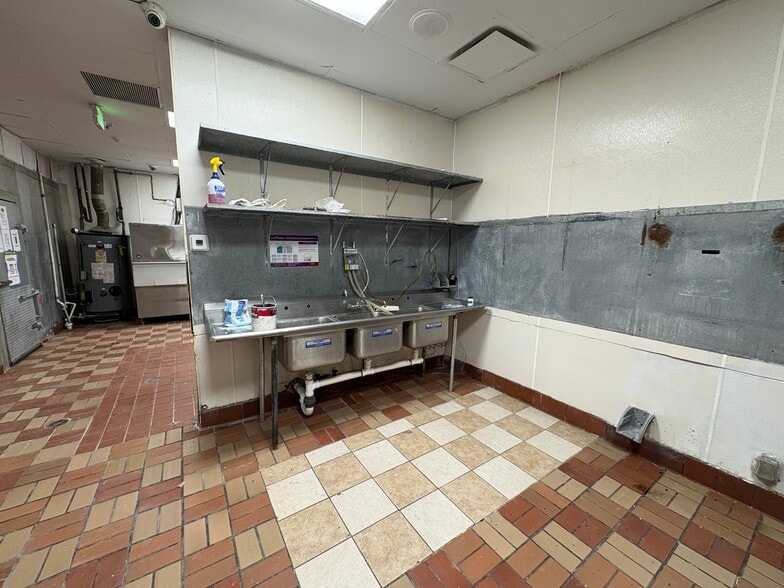 More Photos Of 220 NW 180th Ave, Pembroke Pines Restaurant For Sale