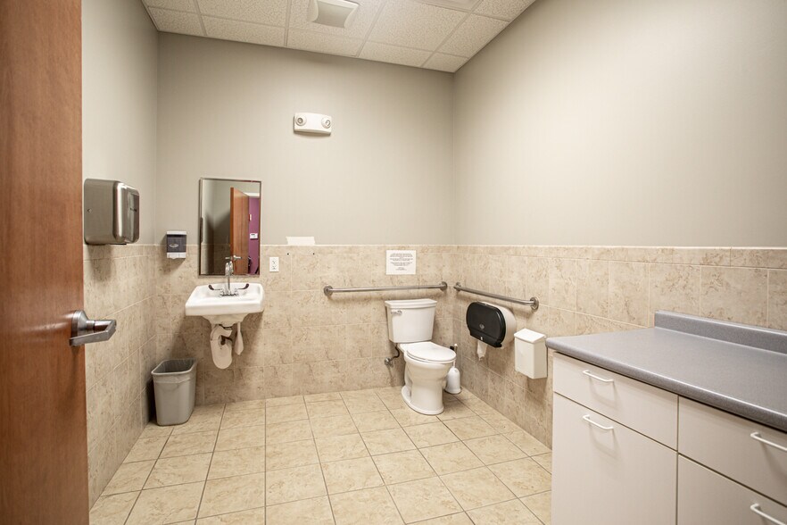 More Photos Of 145 Globe St, Fall River Office For Sale