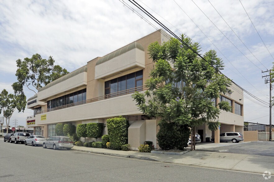 More Photos Of 8450 Garvey Ave, Rosemead Office For Lease
