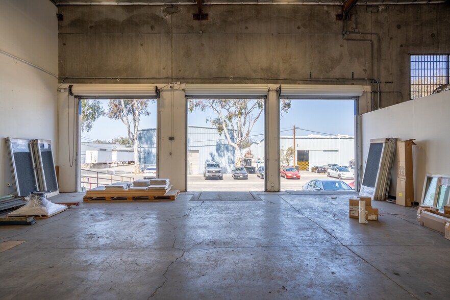 More Photos Of 775 Anita St, Chula Vista Distribution For Lease