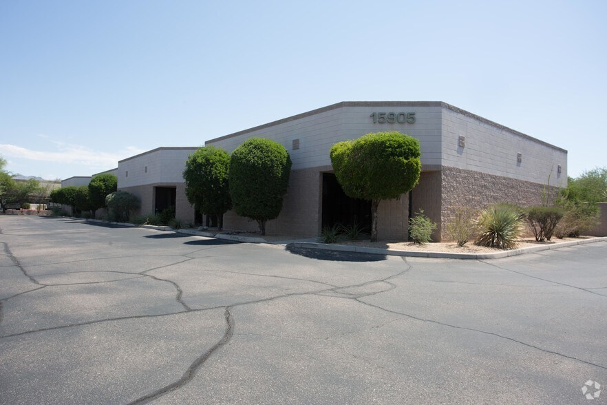 More Photos Of 15905 N Greenway Hayden Loop, Scottsdale Light Distribution For Lease