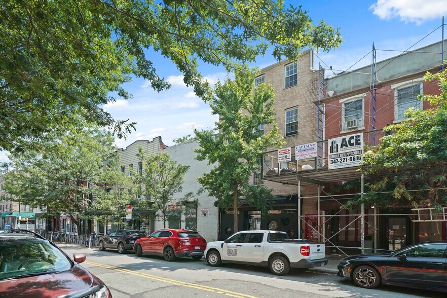 More Photos Of 296 Grand St, Brooklyn Apartments For Lease