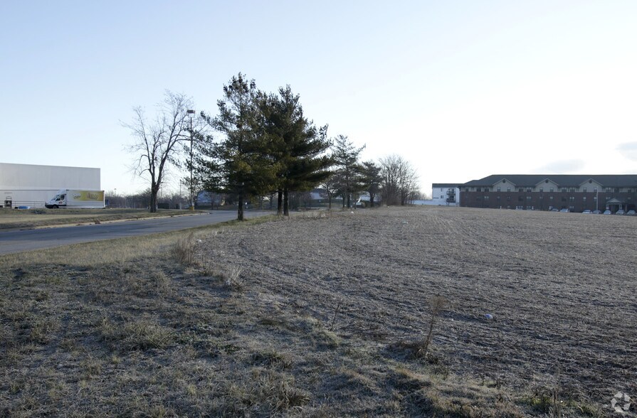 More Photos Of 1109 Comwest Pky, Belleville Land For Sale