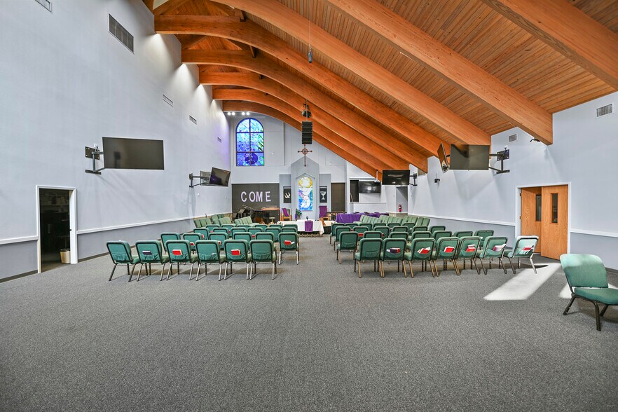More Photos Of 1202 N Millbend Dr, Spring Religious Facility For Sale