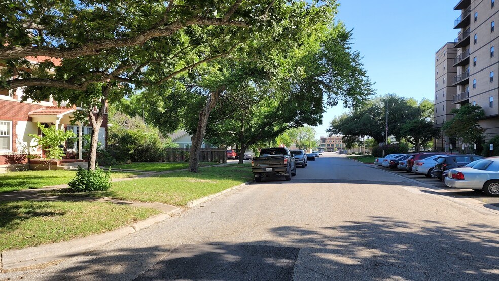 More Photos Of 119 N 7th St, Temple Office For Lease