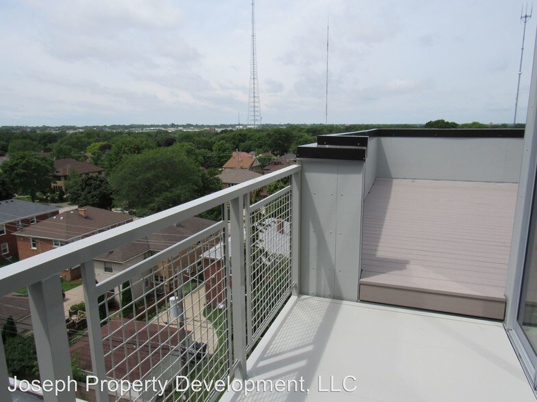 More Photos Of 4175 N Oakland Ave, Shorewood Multifamily For Sale