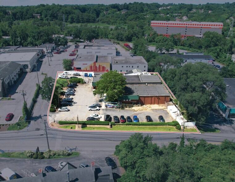 More Photos Of 6314 Falls Rd, Baltimore Storefront Retail Office For Sale