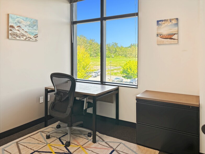 More Photos Of 2219 Rimland Dr, Bellingham Coworking Space