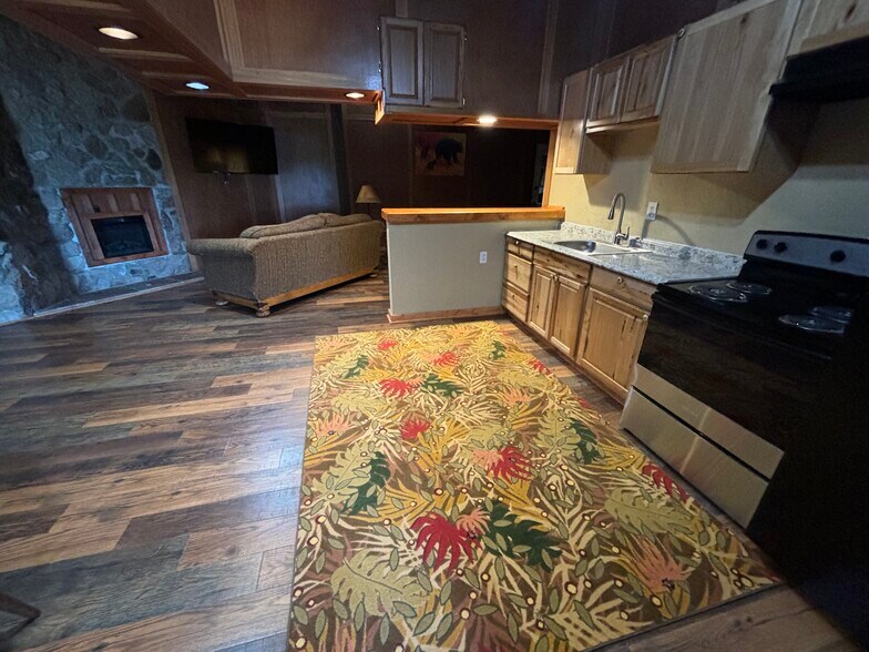 More Photos Of 501 Quadna Rd, Hill City Apartments For Sale