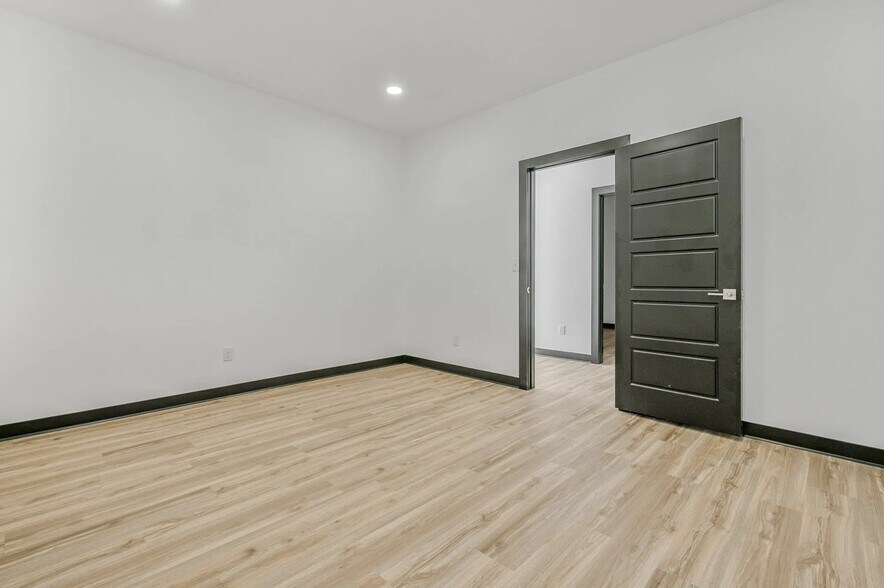 More Photos Of 13150 S Coulter St, Amarillo Warehouse For Lease