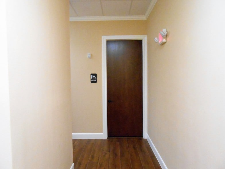 More Photos Of 150 Pine Forest Dr, Shenandoah Unknown For Lease