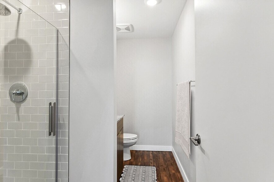 More Photos Of 168 E Midvillage Rd, Sandy Apartments For Lease