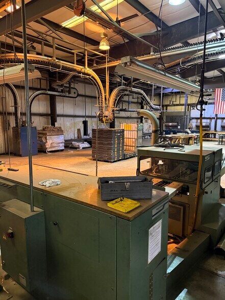 More Photos Of 19 Baltimore St, Cumberland Specialty For Sale