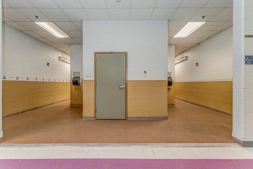 More Photos Of 13 Rome Rd SW, Cave Spring Coworking Space