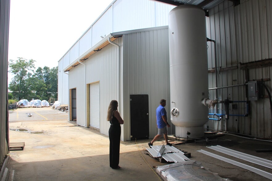 More Photos Of 5890 I 10 Industrial Pkwy W, Theodore Manufacturing For Sale