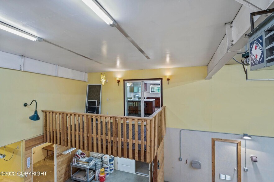 More Photos Of 36142 Pine St, Soldotna Light Manufacturing For Sale