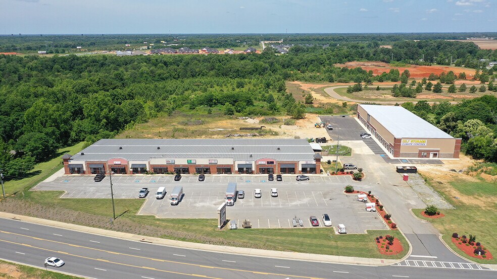 More Photos Of 3421 Highway 41 North, Byron Self Storage For Lease