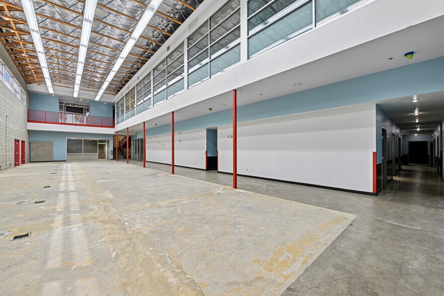 More Photos Of 6735 Selma Ave, Hollywood Loft Creative Space For Sale