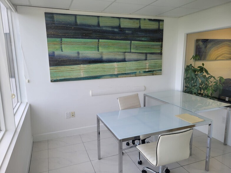 More Photos Of 4770 Biscayne Blvd, Miami Office For Sale