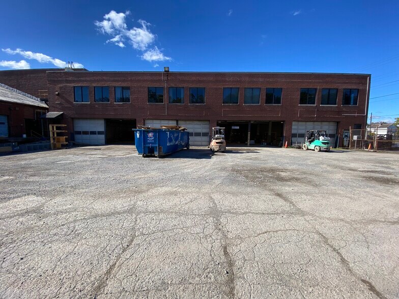 More Photos Of 501 Robb St, McKees Rocks Warehouse For Sale