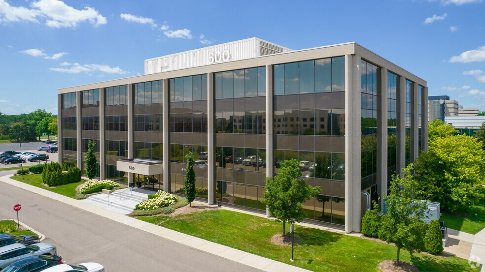 More Photos Of 500 Stephenson Hwy, Troy Office For Lease