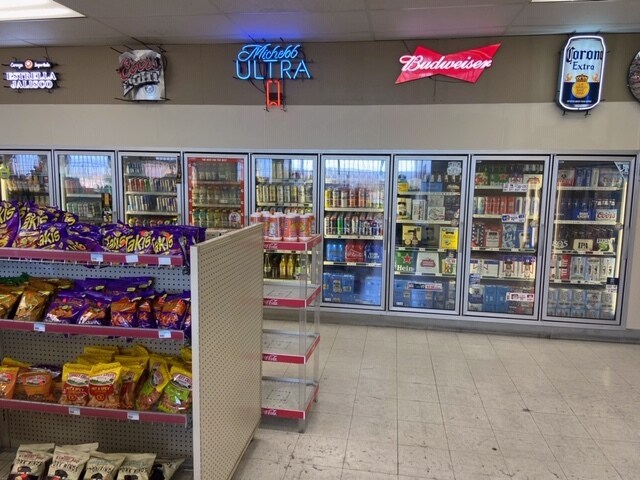 More Photos Of 16898 Sportsman St, Adelanto Service Station For Sale