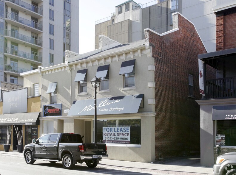 More Photos Of 374 Brant St, Burlington Storefront Retail Residential For Lease