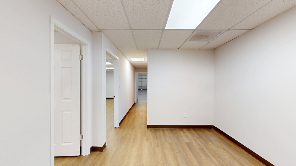Primary Photo Of 3443-3479 Parkway Center Ct, Orlando Unknown For Lease